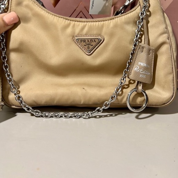PRADA Re-Edition 2005 $1950 - Picture 2 of 11